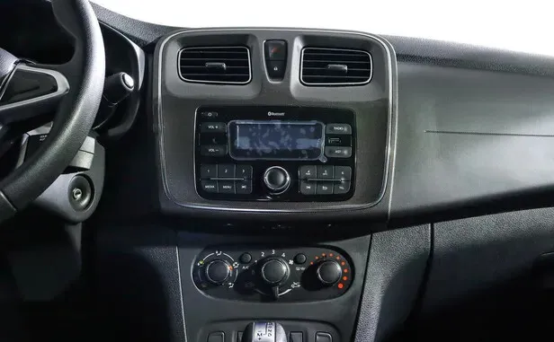 Renault Logan, II Рестайлинг — фото 7