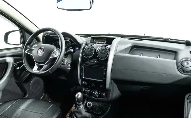 Renault Duster, I Рестайлинг — фото 8
