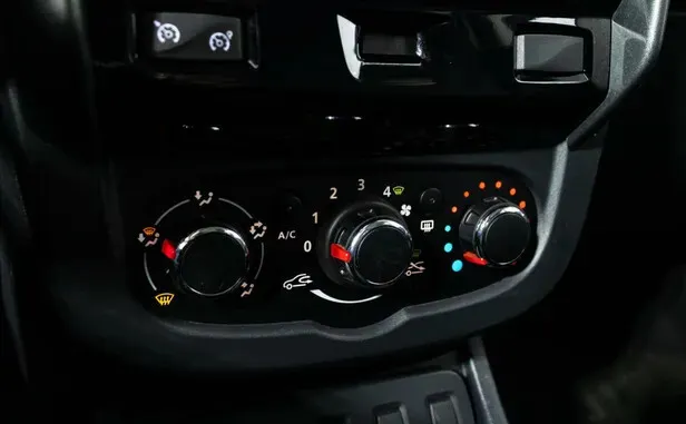 Renault Duster, I Рестайлинг — фото 12