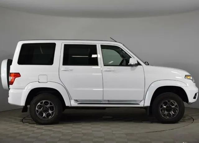 УАЗ Patriot, I Рестайлинг 3 — фото 8
