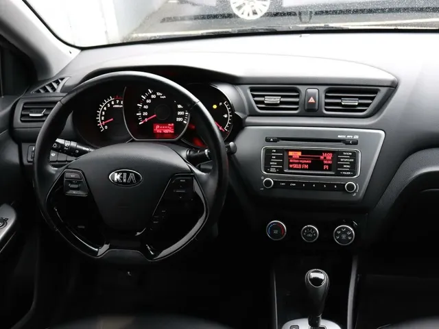 Kia Rio, III — фото 10