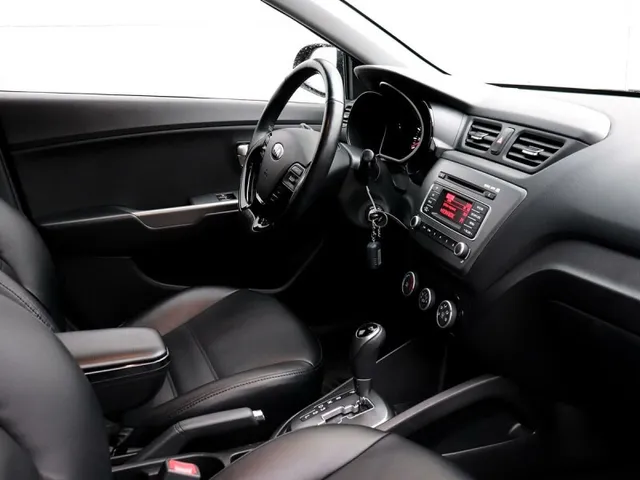 Kia Rio, III — фото 15