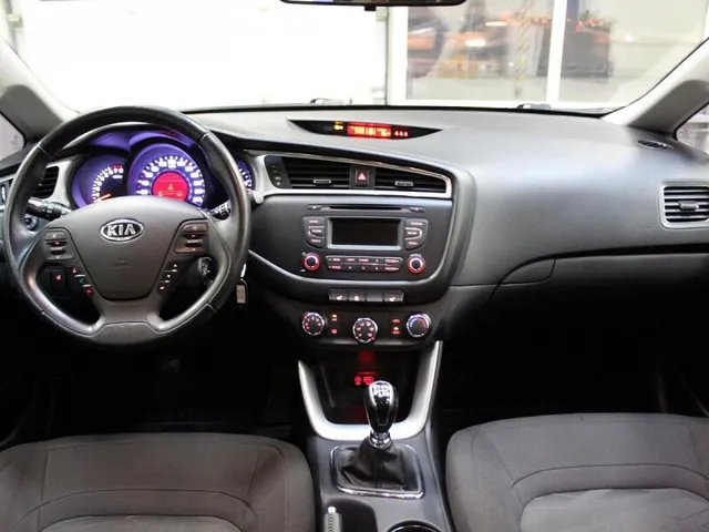 Kia Ceed, II Рестайлинг — фото 7