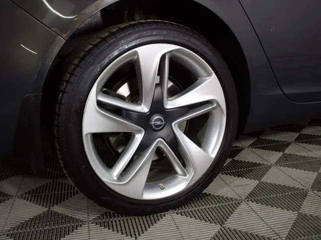 Opel Insignia, I — фото 5