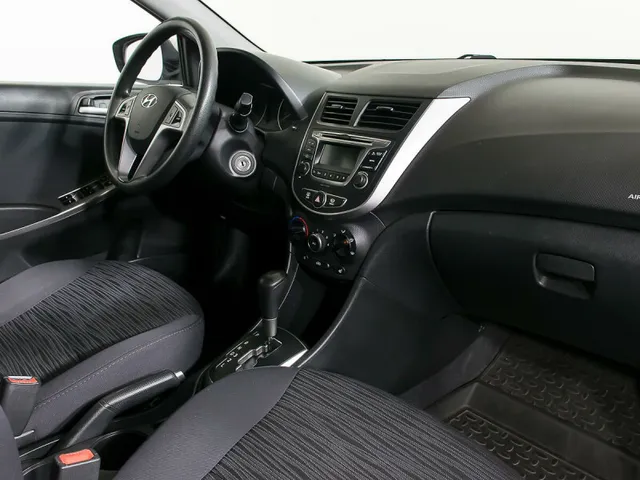Hyundai Solaris, I Рестайлинг — фото 13
