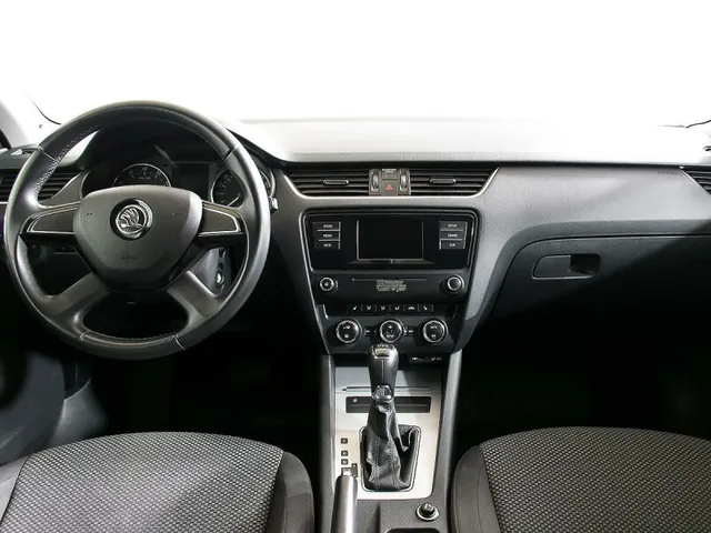 Skoda Octavia, III — фото 11