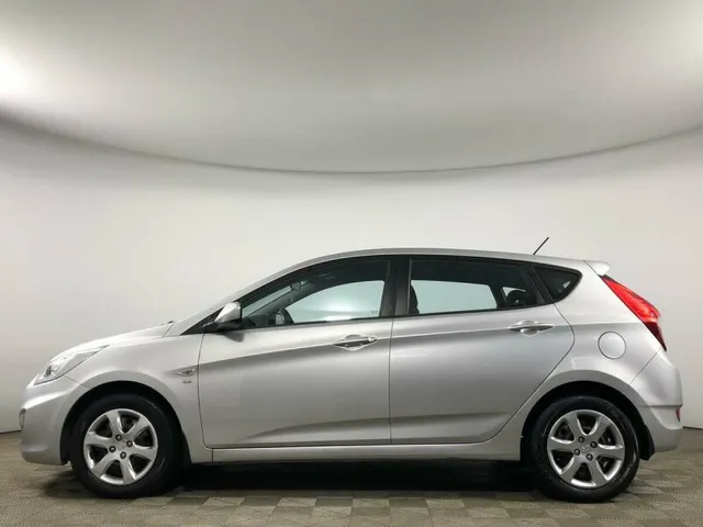 Hyundai Solaris, I — фото 2