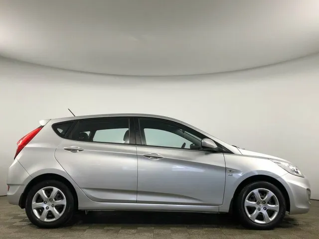 Hyundai Solaris, I — фото 3