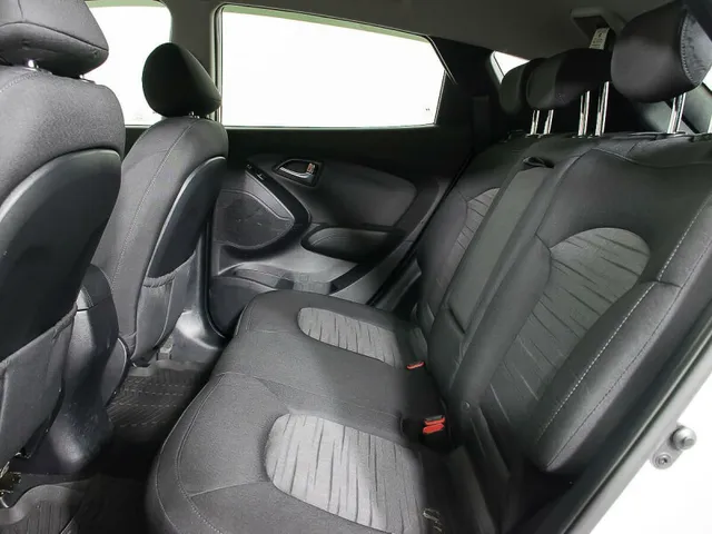 Hyundai ix35, I — фото 15