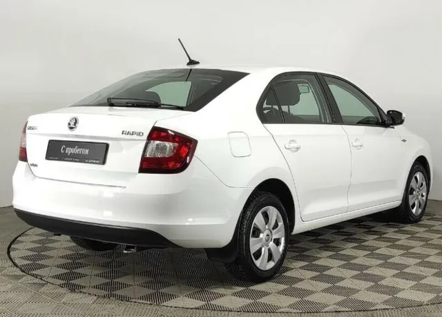 Skoda Rapid, I Рестайлинг — фото 4