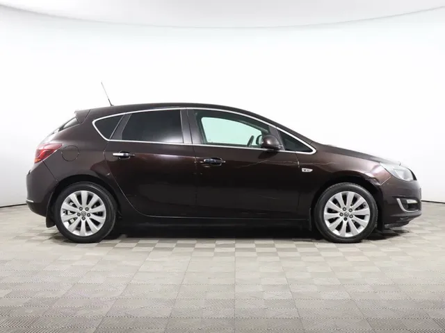 Opel Astra — фото 3