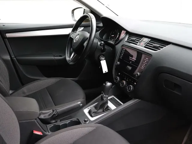 Skoda Octavia, III — фото 10