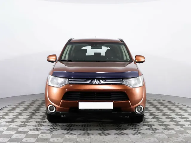 Mitsubishi Outlander, III — фото 1