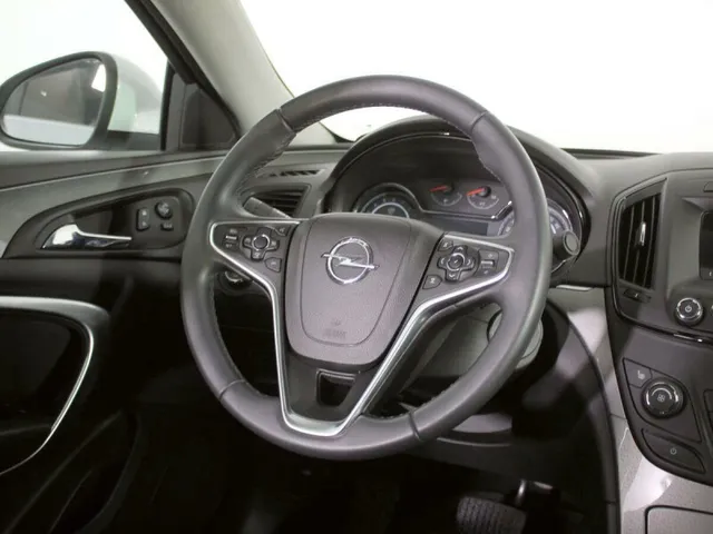 Opel Insignia, I Рестайлинг — фото 8