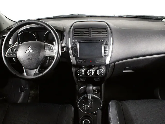 Mitsubishi ASX, I — фото 16