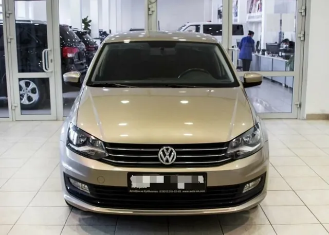 Volkswagen Polo, V Рестайлинг — фото 1