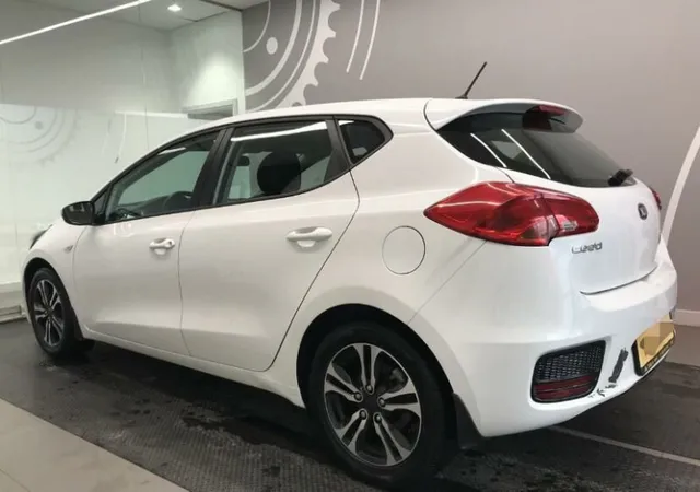 Kia Ceed, II Рестайлинг — фото 2