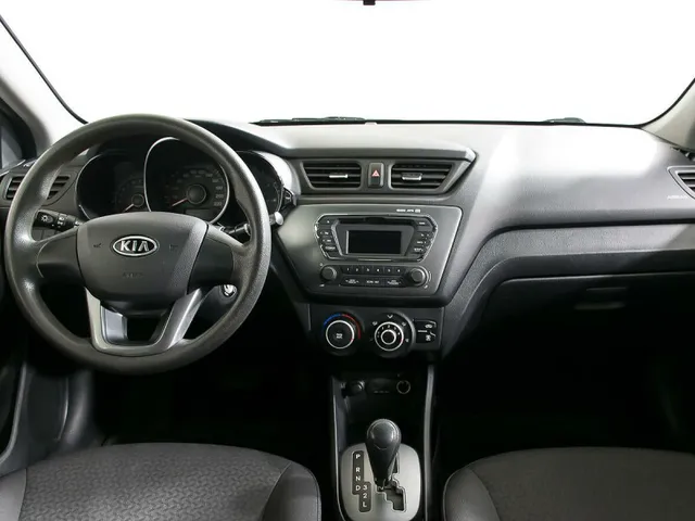 Kia Rio, III — фото 9