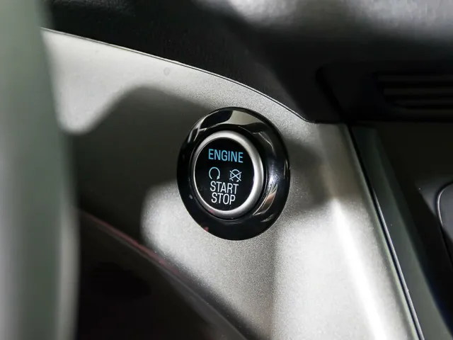 Ford Kuga, II Рестайлинг — фото 12