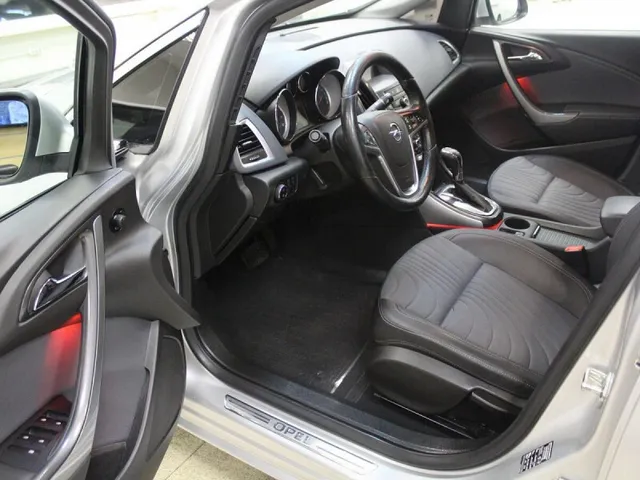 Opel Astra, J Рестайлинг — фото 6