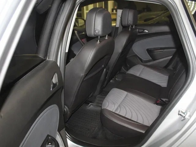 Opel Astra, J Рестайлинг — фото 7
