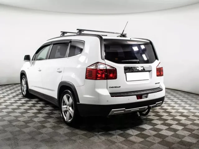 Chevrolet Orlando — фото 7