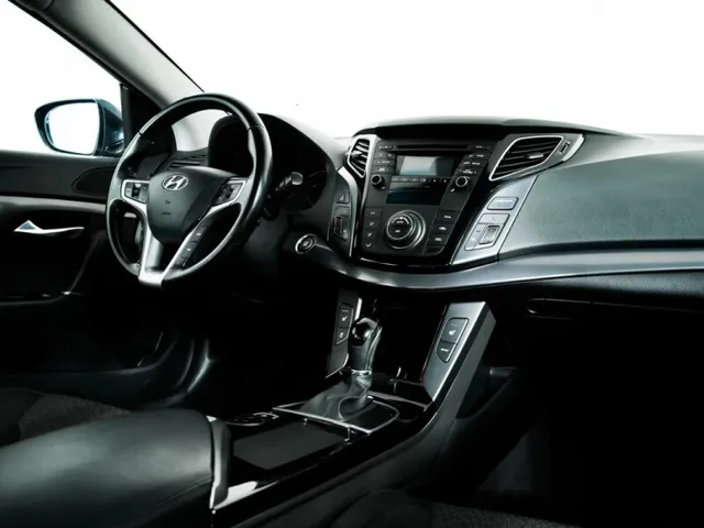 Hyundai i40, I — фото 11