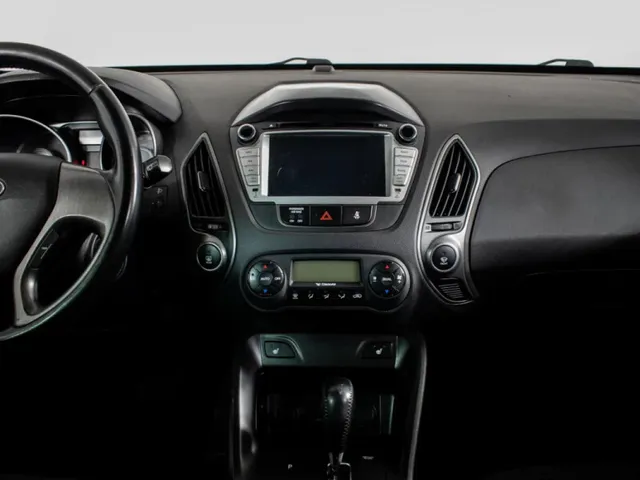 Hyundai ix35, I Рестайлинг — фото 9