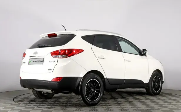 Hyundai ix35, I Рестайлинг — фото 2