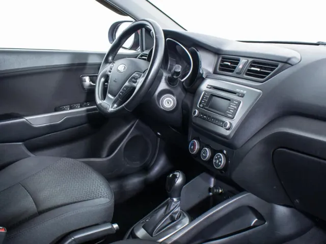 Kia Rio, III Рестайлинг — фото 10