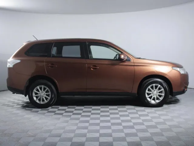 Mitsubishi Outlander, III — фото 4