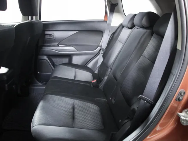 Mitsubishi Outlander, III — фото 11