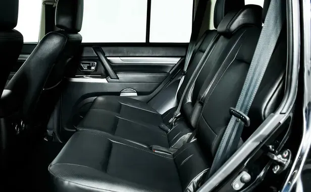 Mitsubishi Pajero, IV Рестайлинг 1 — фото 8