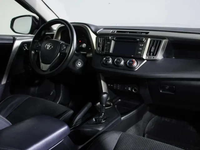 Toyota RAV4, IV (XA40) — фото 10