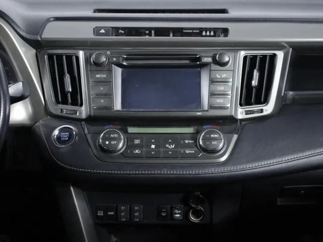 Toyota RAV4, IV (XA40) — фото 14
