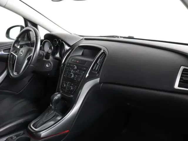 Opel Astra, J Рестайлинг — фото 12