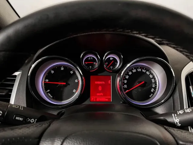Opel Astra, J Рестайлинг — фото 12