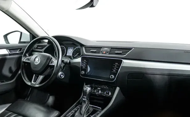 Skoda Superb, III — фото 8