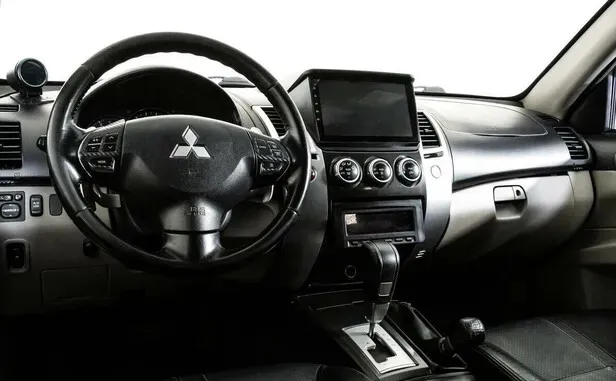 Mitsubishi Pajero Sport, II Рестайлинг — фото 6