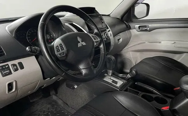 Mitsubishi Pajero Sport, II Рестайлинг — фото 6