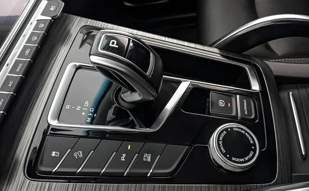 Geely Atlas Pro — фото 10