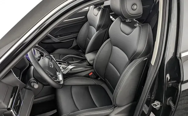 Geely Atlas Pro — фото 19