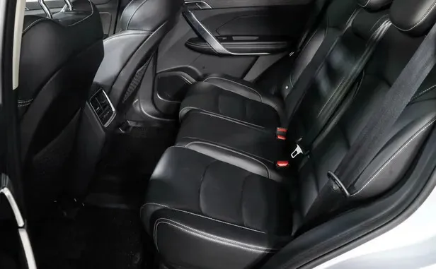 Geely Atlas Pro — фото 6