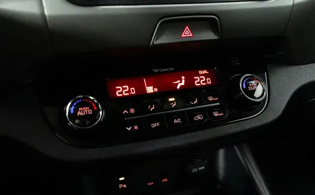 Kia Sportage, III — фото 13