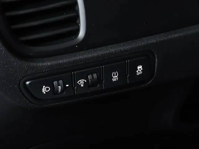 Kia Rio, IV — фото 35