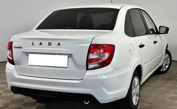 LADA Granta, I Рестайлинг — фото 2