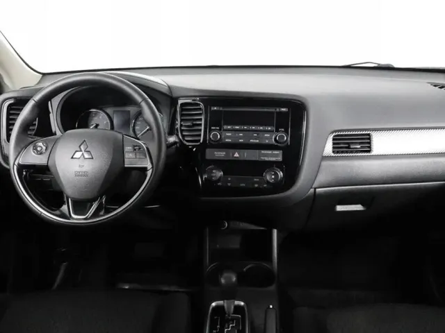 Mitsubishi Outlander, III Рестайлинг 2 — фото 8