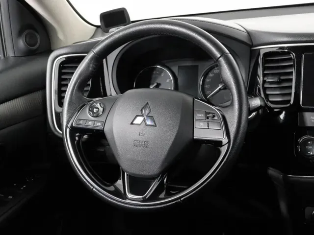 Mitsubishi Outlander, III Рестайлинг 2 — фото 13