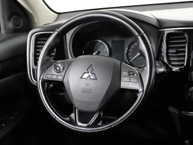 Mitsubishi Outlander, III Рестайлинг 2 — фото 13