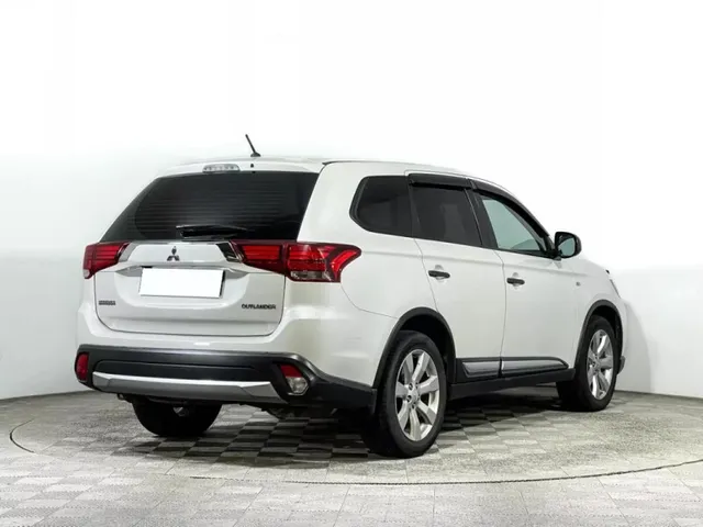 Mitsubishi Outlander, III Рестайлинг 2 — фото 5